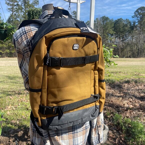 NWT Unisex O/S Camel/Black Billabong Chief Comm Backpack - Picture 14 of 15